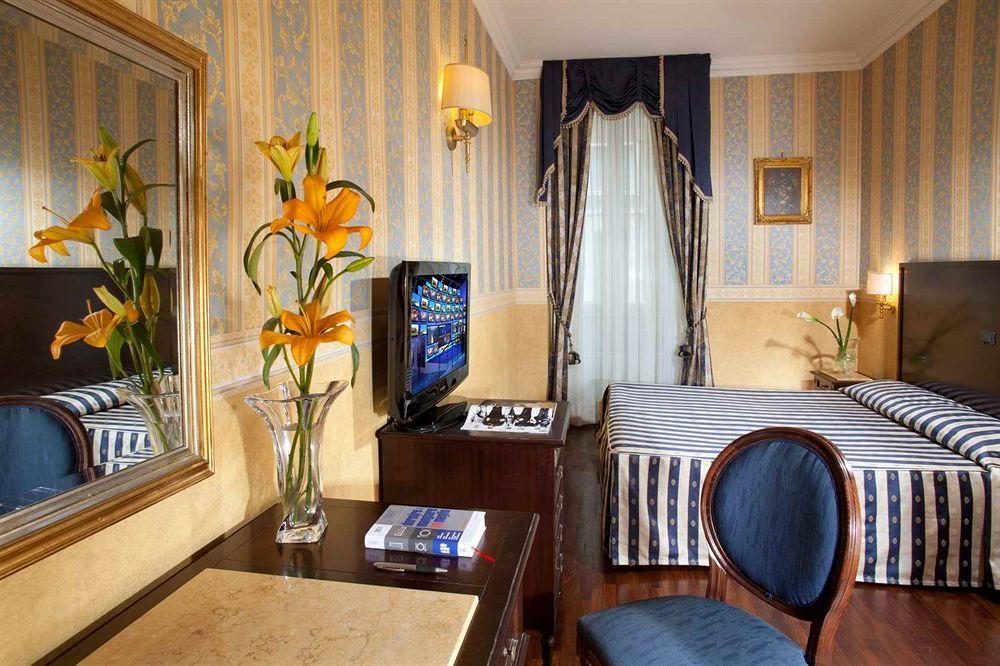 Hotel Del Corso Ρώμη Εξωτερικό φωτογραφία